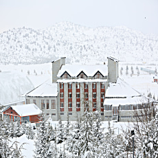West Davraz Hotel